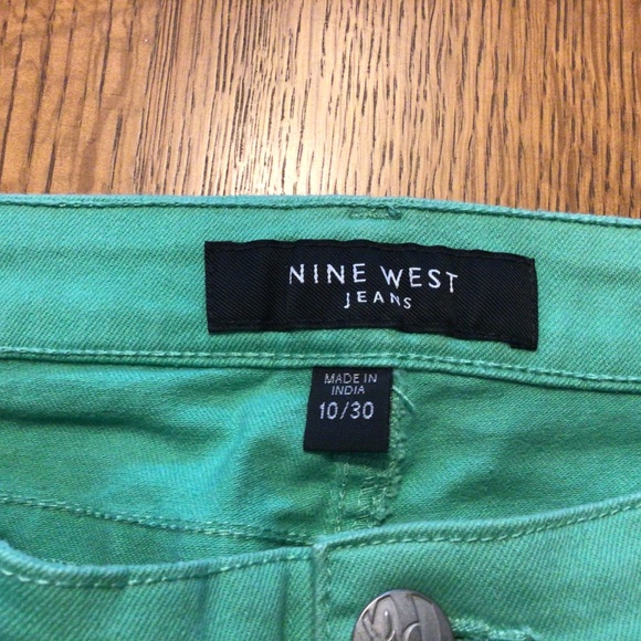 Jade green jean skirt. - Picture 2 of 3